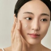 boj-light-on-serum-centilla-vitamin-c-face.jpg